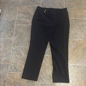 Anne Klein Black Cropped Pants